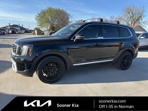 Ebony Black 2023 Kia Telluride S