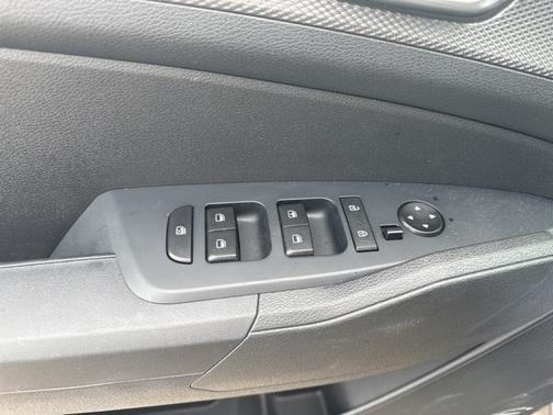 2025 Kia Sportage Hybrid LX