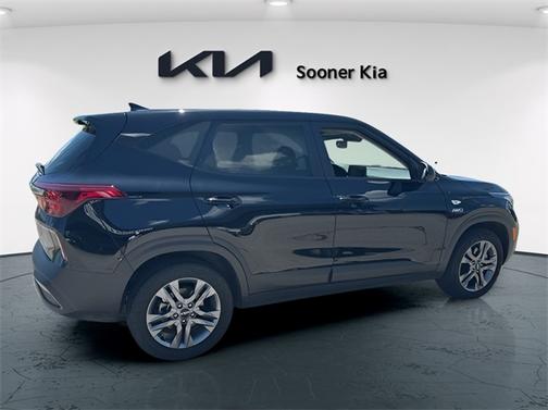 2023 Kia Seltos LX