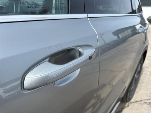 2022 Kia Sorento Hybrid S