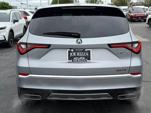 Solar Silver Metallic 2026 Acura MDX Technology Package