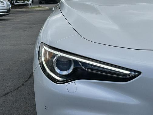 2019 Alfa Romeo Stelvio Ti Sport