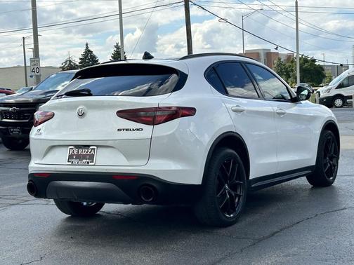2019 Alfa Romeo Stelvio Ti Sport