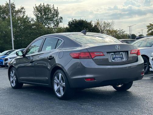 2013 Acura ILX 2.0L Technology