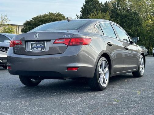 2013 Acura ILX 2.0L Technology