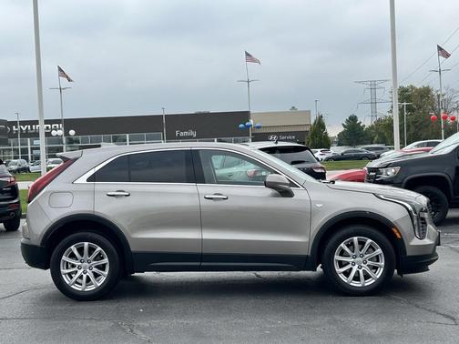 2022 Cadillac XT4 Luxury