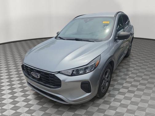 ICONIC SILVER METALLIC 2023 Ford Escape ST-LINE