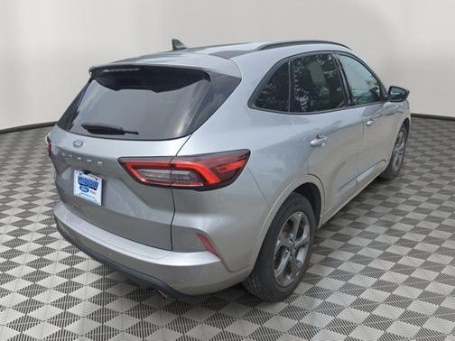 ICONIC SILVER METALLIC 2023 Ford Escape ST-LINE