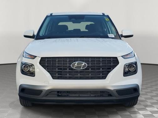 2023 Hyundai VENUE SE