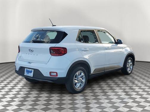 2023 Hyundai VENUE SE