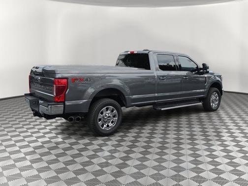 CARBONIZED GRAY 2022 Ford F-350 LARIAT SUPER DUTY
