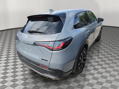 Urban Gray Pearl 2024 Honda HR-V SPORT