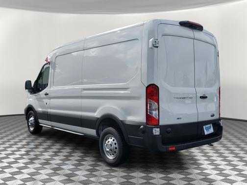 2024 Ford Transit-250 148 WB MEDIUM ROOF CARGO