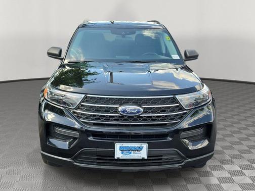 AGATE BLACK METALLIC 2022 Ford Explorer XLT
