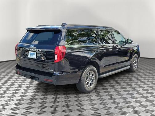 AGATE BLACK METALLIC 2025 Ford Expedition ACTIVE