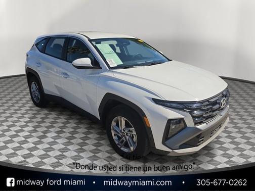 White Pearl 2026 Hyundai TUCSON SE