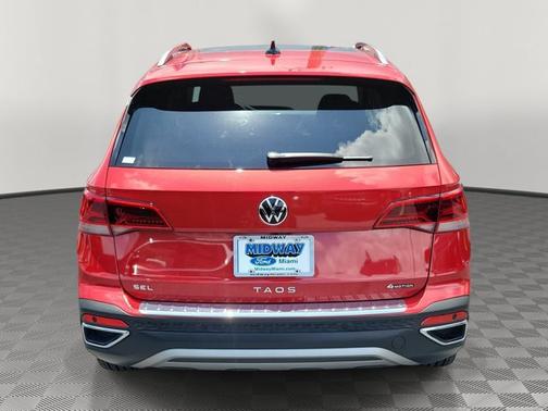 Kings Red 2024 Volkswagen Taos 1.5T SEL