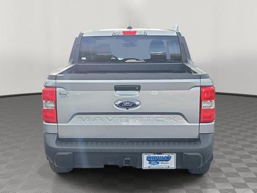 ICONIC SILVER METALLIC 2024 Ford Maverick XLT
