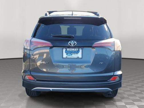 2018 Toyota RAV4 SE