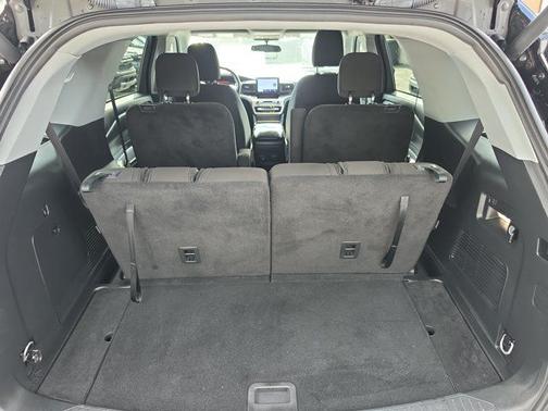 AGATE BLACK METALLIC 2023 Ford Explorer XLT