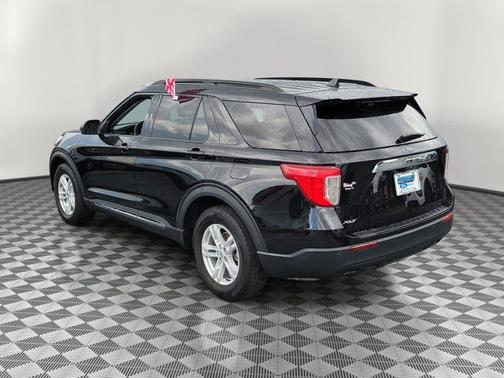 AGATE BLACK METALLIC 2023 Ford Explorer XLT