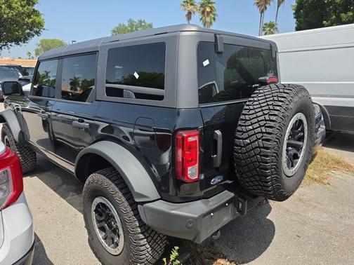 SHADOW BLACK 2024 Ford Bronco BIG BEND