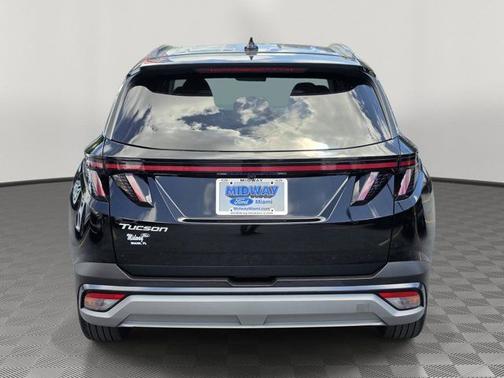 Phantom Black 2025 Hyundai TUCSON SEL CONVENIENCE