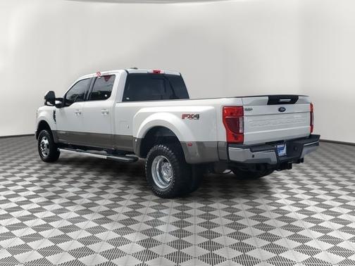 2022 Ford F-350 LARIAT SUPER DUTY