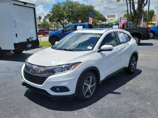 White 2022 Honda HR-V EX