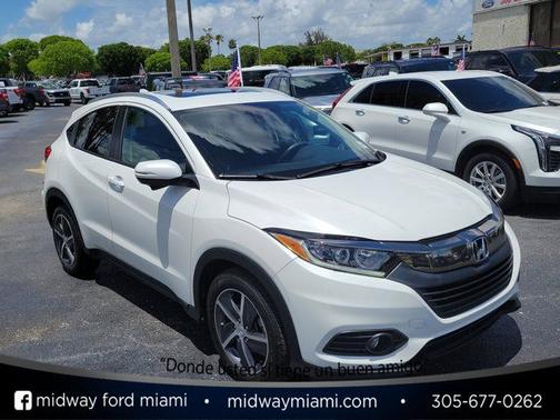 White 2022 Honda HR-V EX