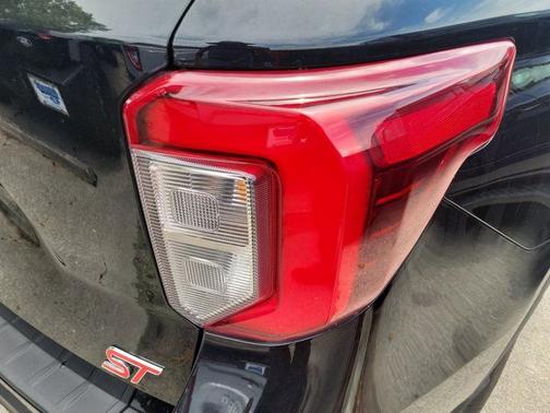 AGATE BLACK METALLIC 2023 Ford Explorer ST