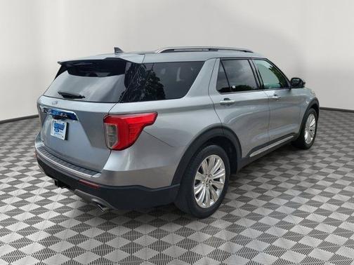 ICONIC SILVER METALLIC 2022 Ford Explorer LIMITED
