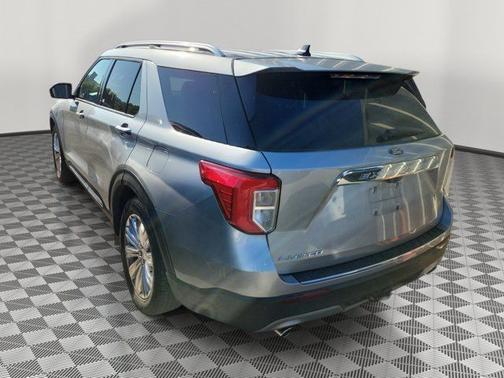 ICONIC SILVER METALLIC 2022 Ford Explorer LIMITED