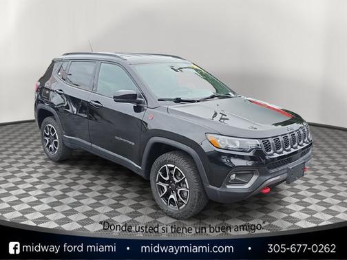 Diamond Black 2025 Jeep Compass TRAILHAWK