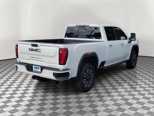 White Frost Tri-Coat 2025 GMC Sierra 1500 DENALI ULTIMATE