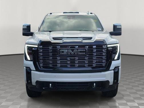White Frost Tri-Coat 2025 GMC Sierra 1500 DENALI ULTIMATE