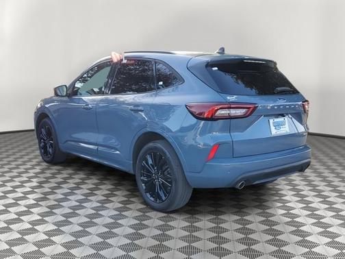2023 Ford Escape ST-LINE ELITE