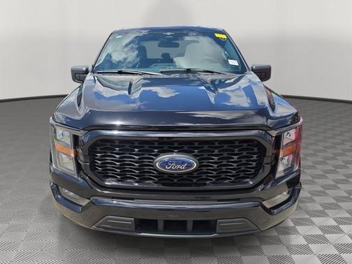 AGATE BLACK METALLIC 2023 Ford F-150 XL
