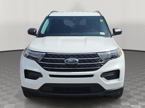 STAR WHITE MET TRI-COAT 2024 Ford Explorer XLT