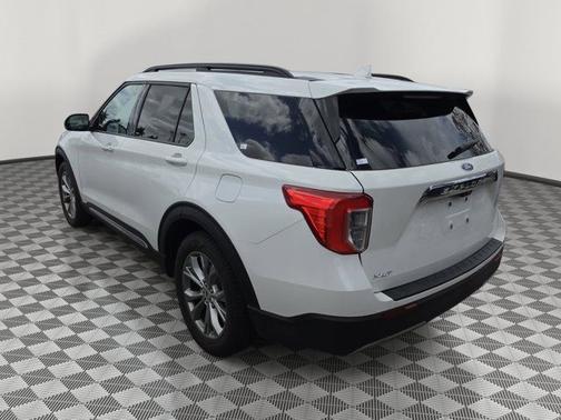 STAR WHITE MET TRI-COAT 2023 Ford Explorer XLT