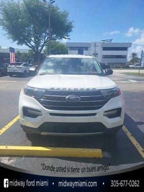 STAR WHITE MET TRI-COAT 2023 Ford Explorer XLT