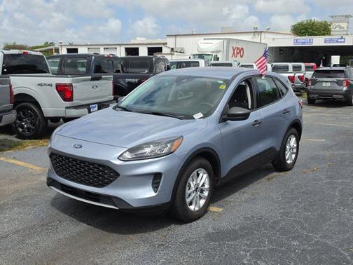 ICED BLUE SILVER METALLIC 2022 Ford Escape S