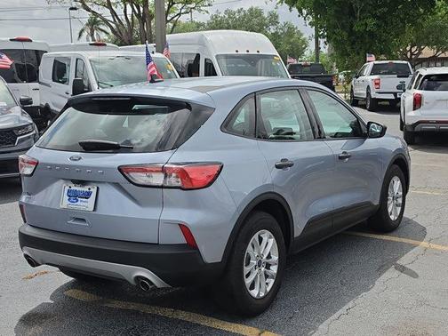 ICED BLUE SILVER METALLIC 2022 Ford Escape S
