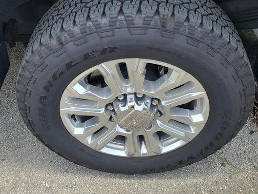 White Frost Tri-Coat 2021 GMC Sierra 1500 DENALI