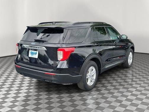 AGATE BLACK METALLIC 2023 Ford Explorer XLT