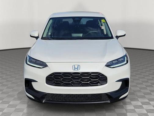 Platinum White Pearl 2023 Honda HR-V LX