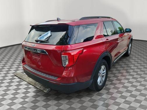 RAPID RED MET TINTED CC 2024 Ford Explorer XLT