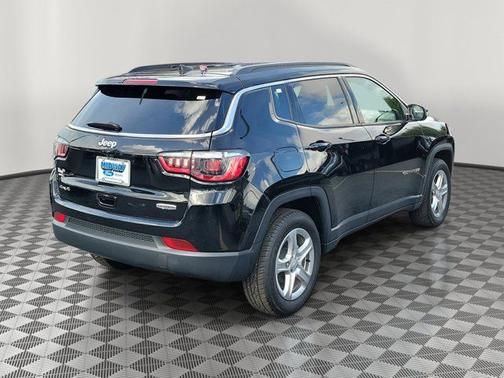 Diamond Black 2024 Jeep Compass LATITUDE