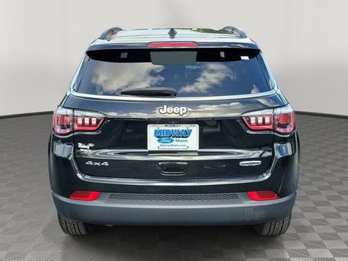 Diamond Black 2024 Jeep Compass LATITUDE