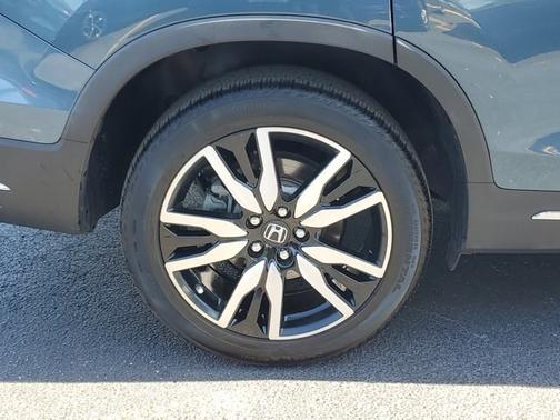2022 Honda Pilot TOURING 8-PASSENGER